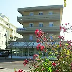 Hotel Primula 2*